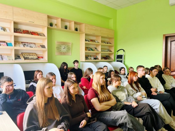 500 лет сквозь льды: студенты Барнаульского кооперативного техникума посетили лекцию об истории освоения Северного морского пути, в рамках реализации сотрудничества с КГБУ «Алтайская краевая универсальная научная библиотека им. В.Я. Шишкова»