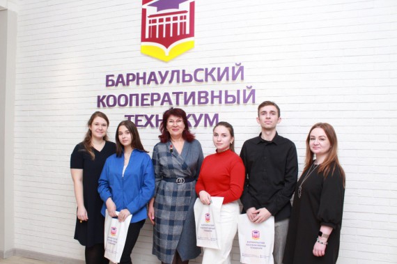 Студенты Барнаульского кооперативного техникума первыми в Алтайском крае прошли конкурсный отбор на право участия в Межрегиональном сводном сервисном отряде &laquo;Манжерок&raquo;